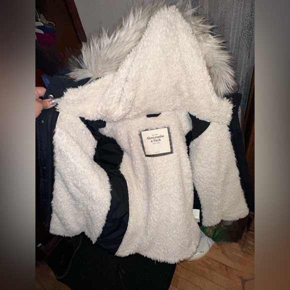 Abercrombie and Fitch. Sherpa coat misses Large navy blue - Picture 7 of 11